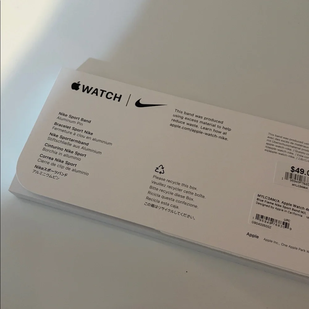 APPLE WATCH BAND AND CHARGER
